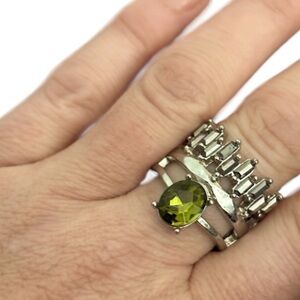 Paparazzi Crowned Victor / Green Ring  NEW!